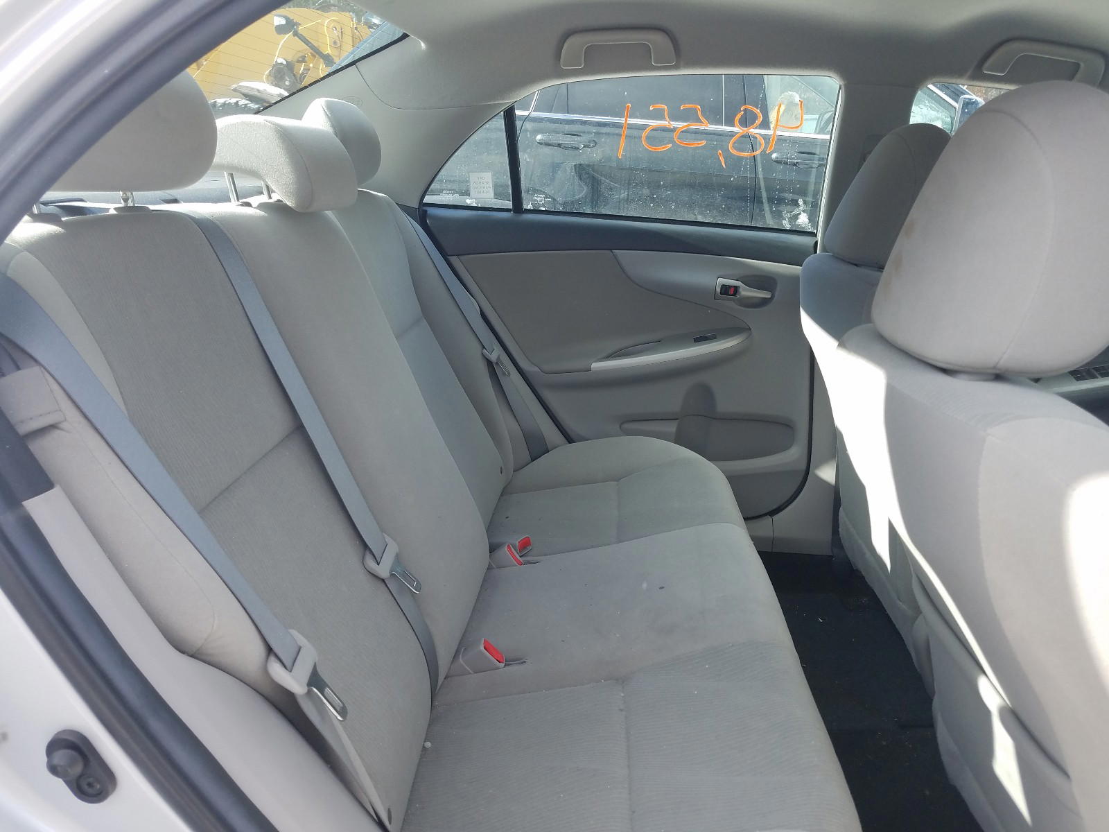 Photo 6 from auction – 2013 TOYOTA COROLLA BA with VIN 2T1BU4EE2DC085007