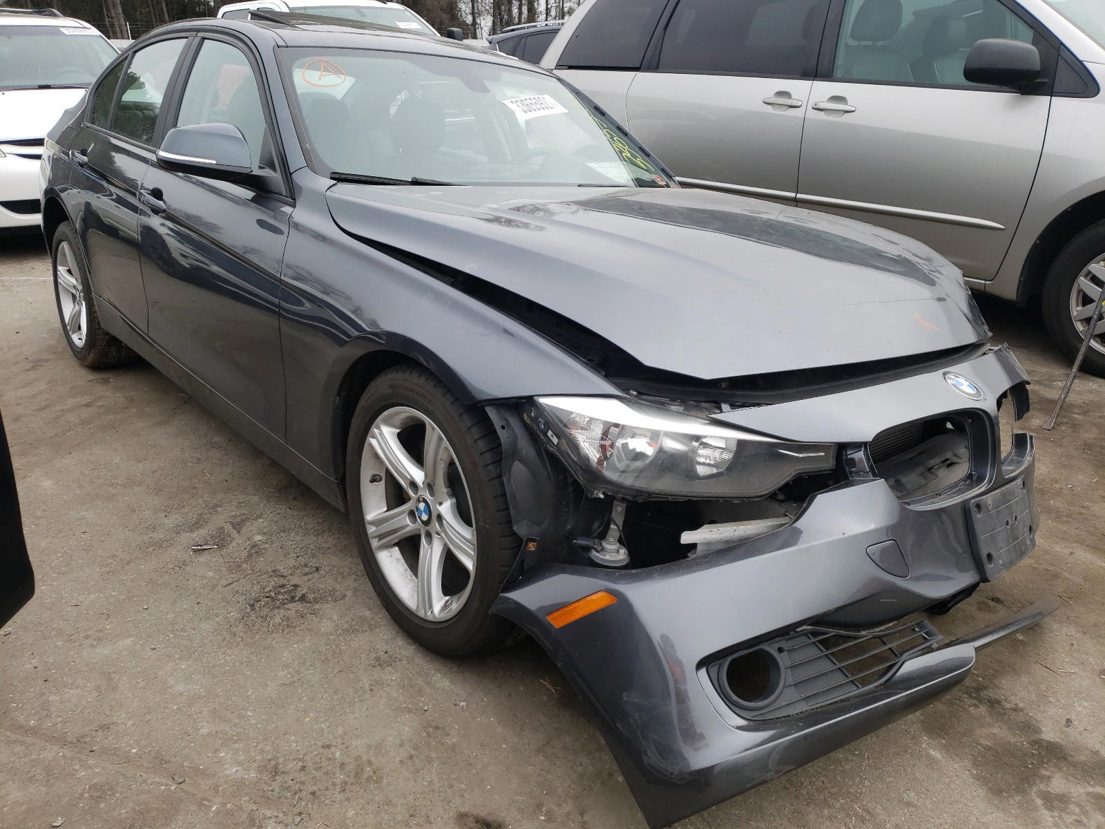 BMW 328 XI 2013 with VIN WBA3B3C53DF537736 - Photo from auction
