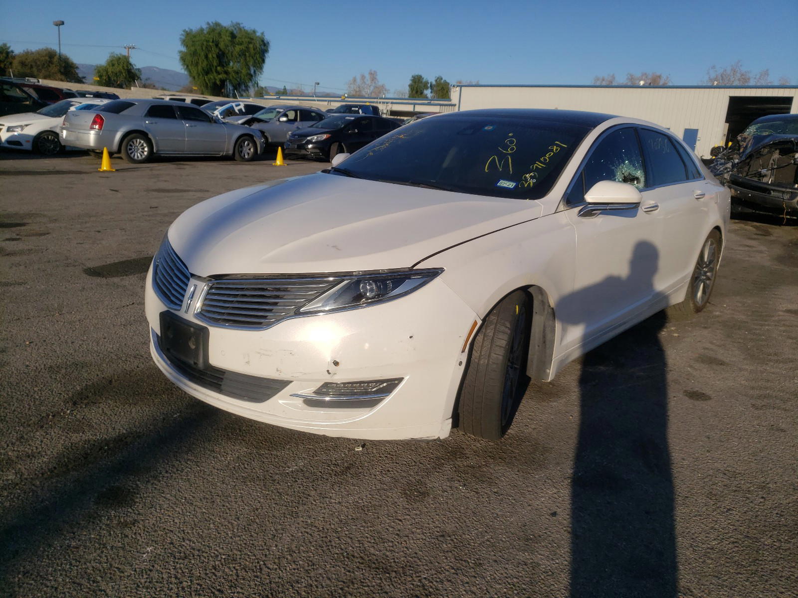 Photo 2 from auction – 2013 LINCOLN MKZ with VIN 3LN6L2GK3DR822345
