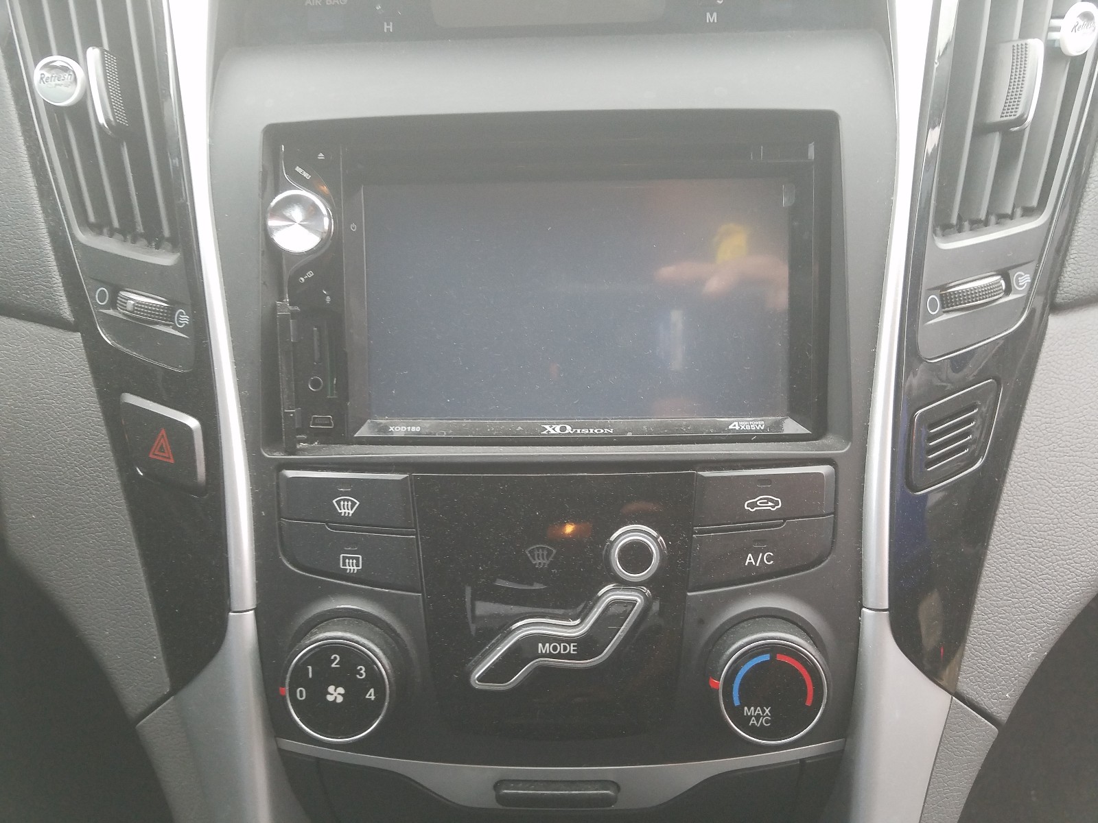 Photo 9 from auction – 2011 HYUNDAI SONATA GLS with VIN 5NPEB4AC6BH048785