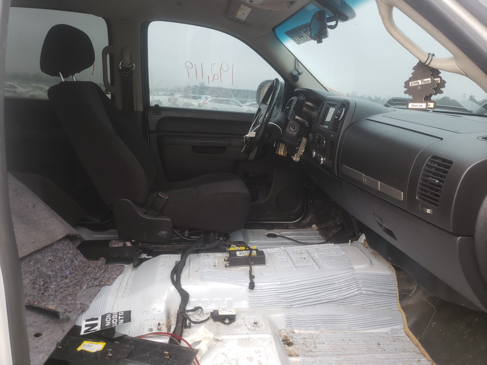 Photo 5 from auction – 2011 CHEVROLET SILVERADO with VIN 3GCPKSE36BG298883
