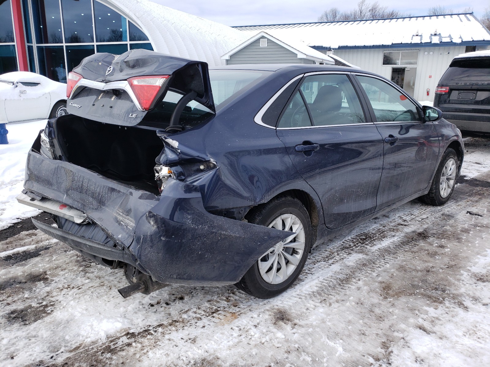 Photo 4 from auction – 2017 TOYOTA CAMRY LE with VIN 4T1BF1FK6HU644656