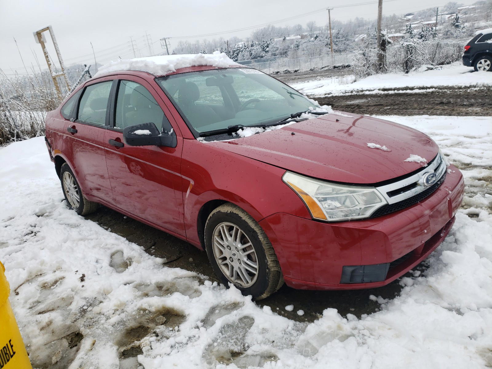 FORD FOCUS SE 2010 with VIN 1FAHP3FN7AW136648 - Photo from auction