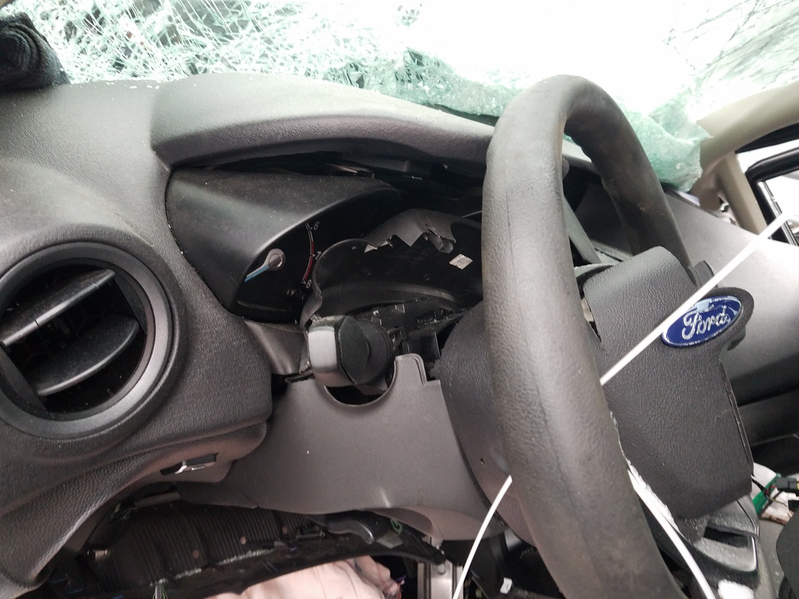Photo 8 from auction – 2017 FORD FIESTA S with VIN 3FADP4TJ2HM162039