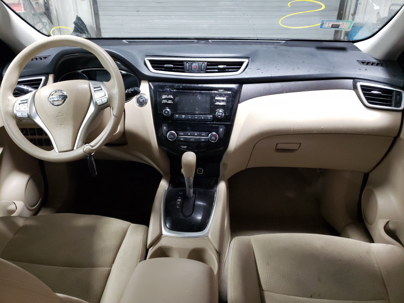 Photo 9 from auction – 2015 NISSAN ROGUE S with VIN 5N1AT2MT8FC812760