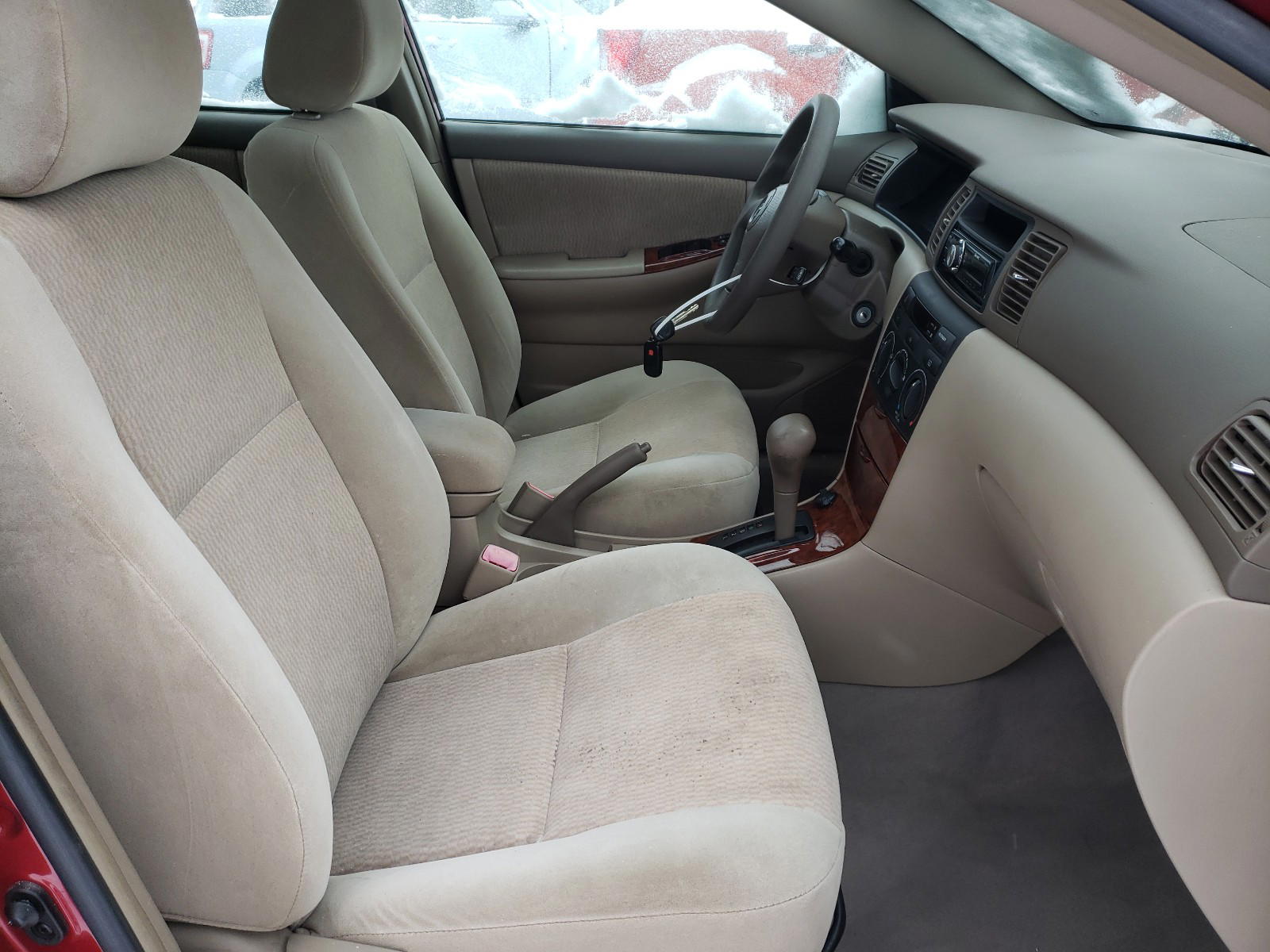 Photo 5 from auction – 2007 TOYOTA COROLLA CE with VIN 2T1BR32E07C820572