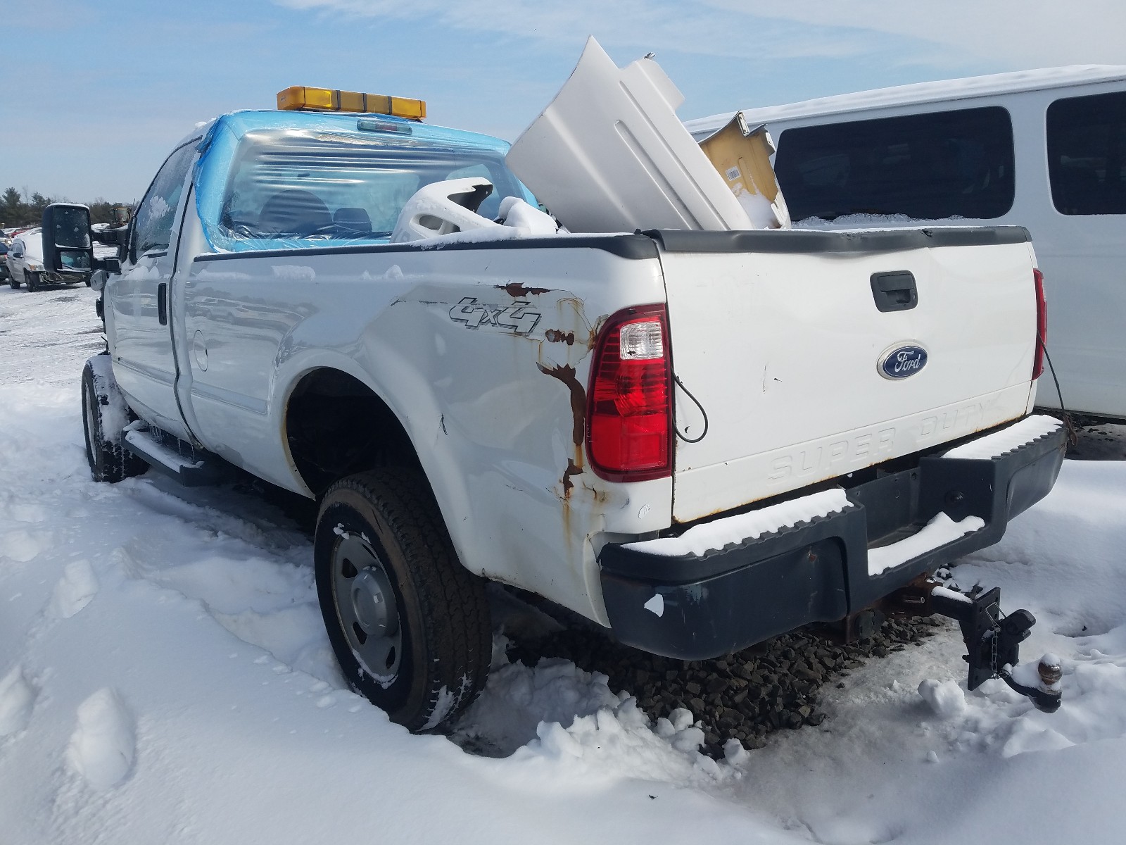 Photo 3 from auction – 2009 FORD F250 SUPER with VIN 1FTNF21509EA31744