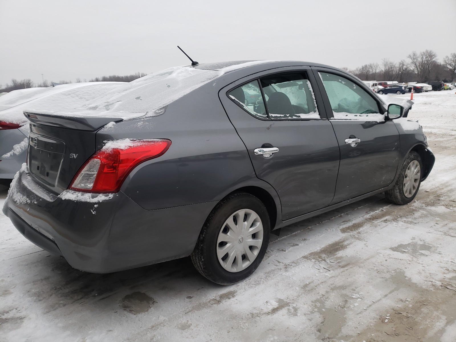 Photo 4 from auction – 2019 NISSAN VERSA S with VIN 3N1CN7AP4KL832548