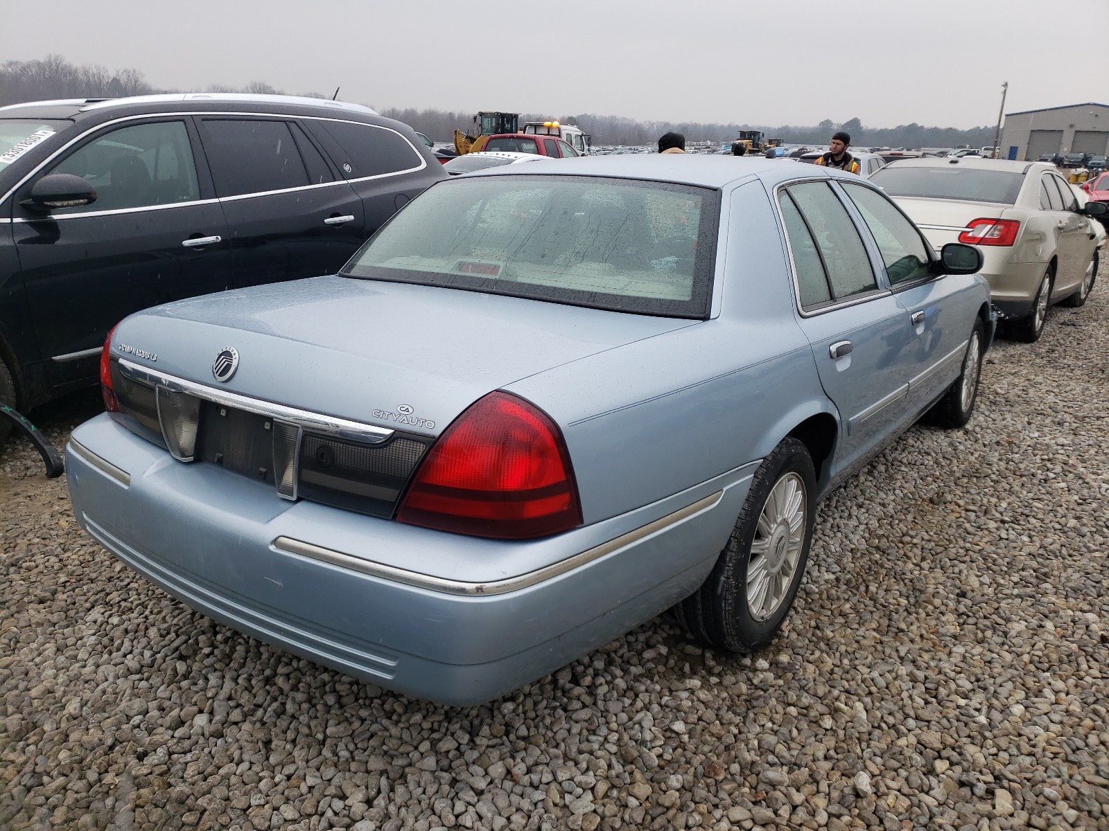Photo 4 from auction – 2008 MERCURY GRAND MARQ with VIN 2MEFM75V28X645708