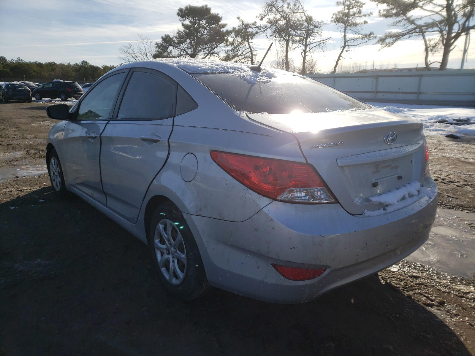 Photo 3 from auction – 2013 HYUNDAI ACCENT with VIN KMHCT4AE8DU489151