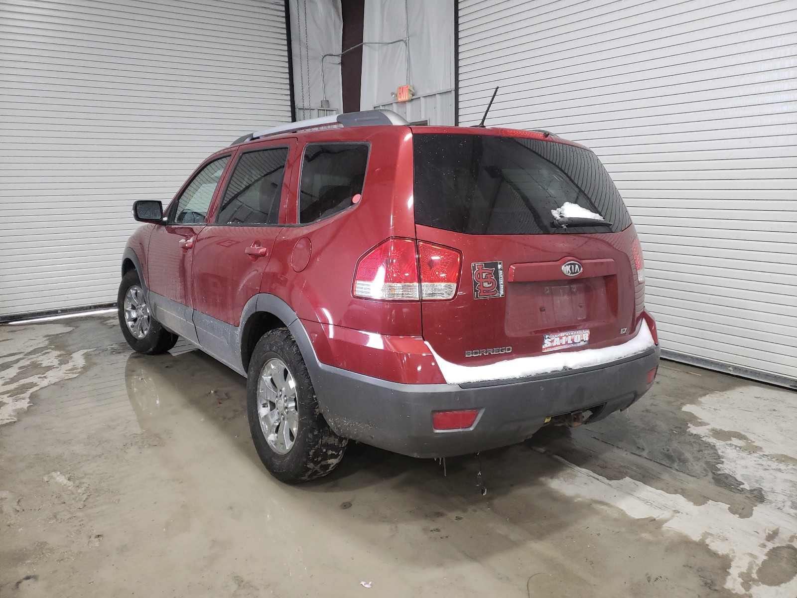 Photo 3 from auction – 2009 KIA BORREGO LX with VIN KNDJH741595039773