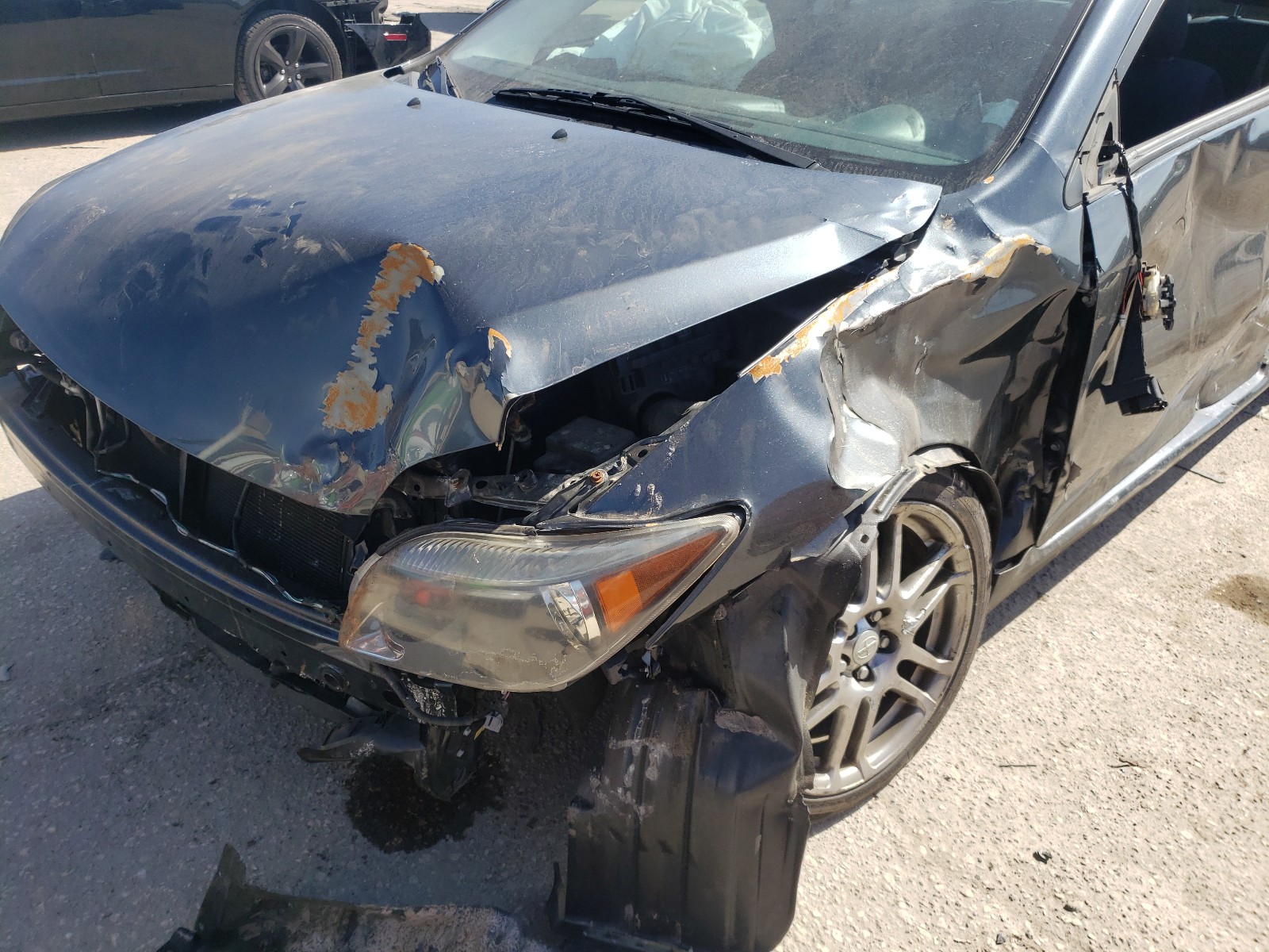 Photo 9 from auction – 2006 TOYOTA SCION TC with VIN JTKDE177860118956