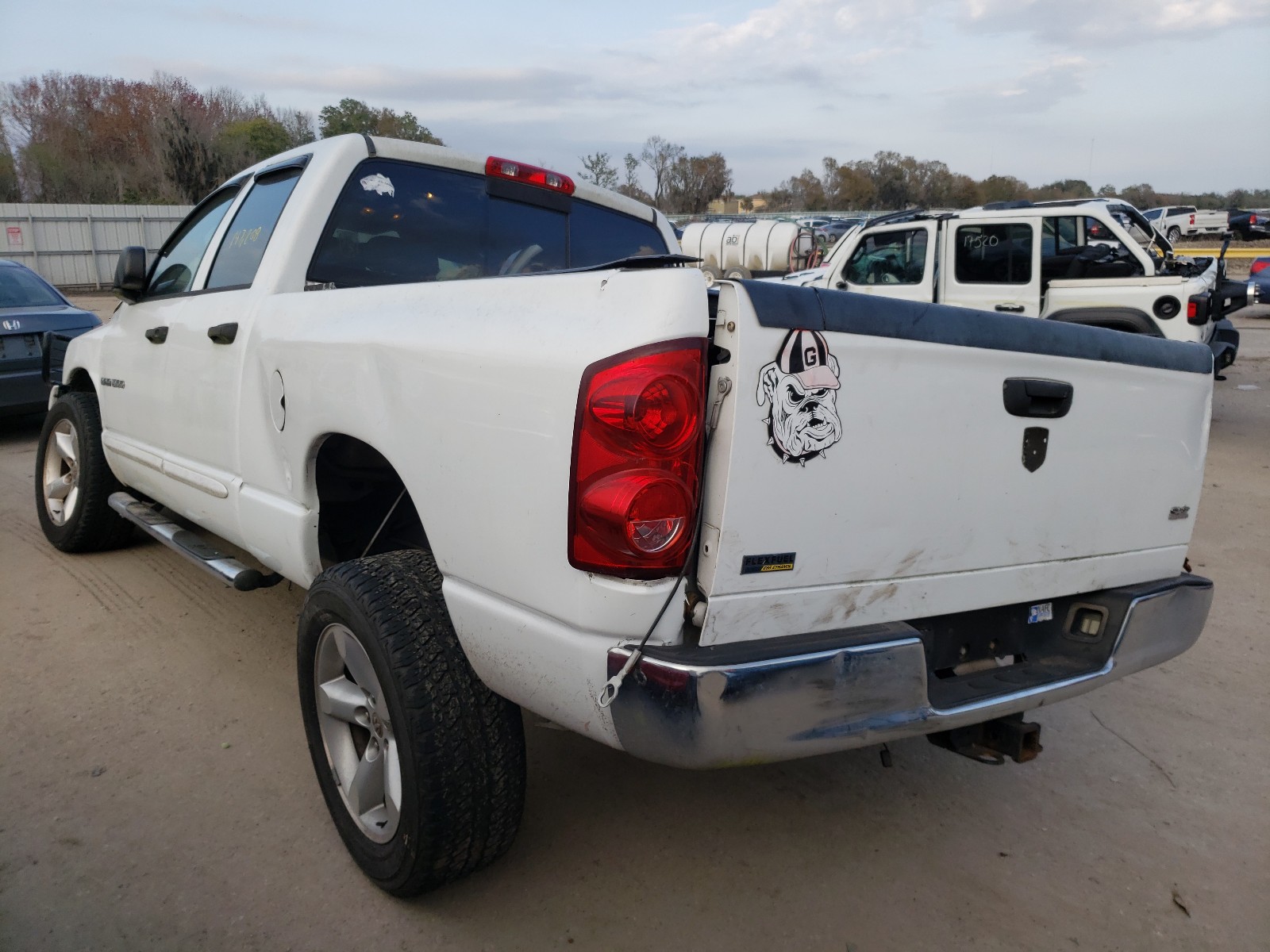 Photo 3 from auction – 2007 DODGE RAM 1500 S with VIN 1D7HA18PX7S157496