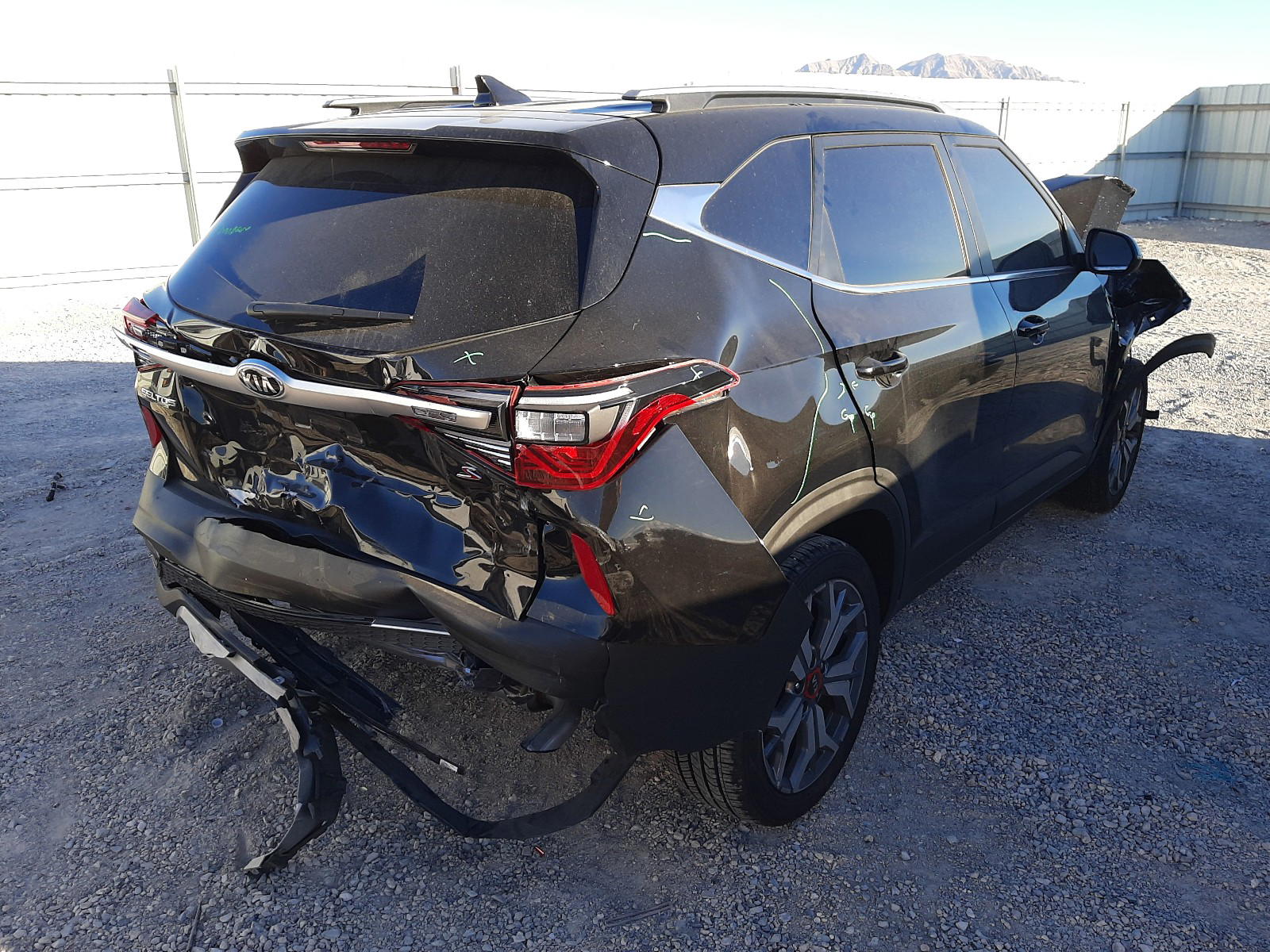 Photo 14 from auction – 2021 KIA SELTOS S with VIN KNDEUCA22M7080796
