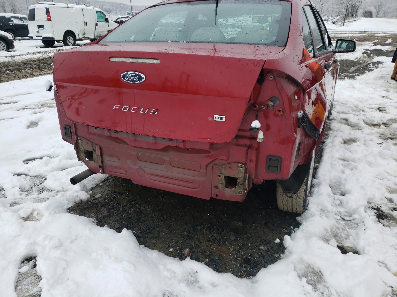 Photo 9 from auction – 2010 FORD FOCUS SE with VIN 1FAHP3FN7AW136648