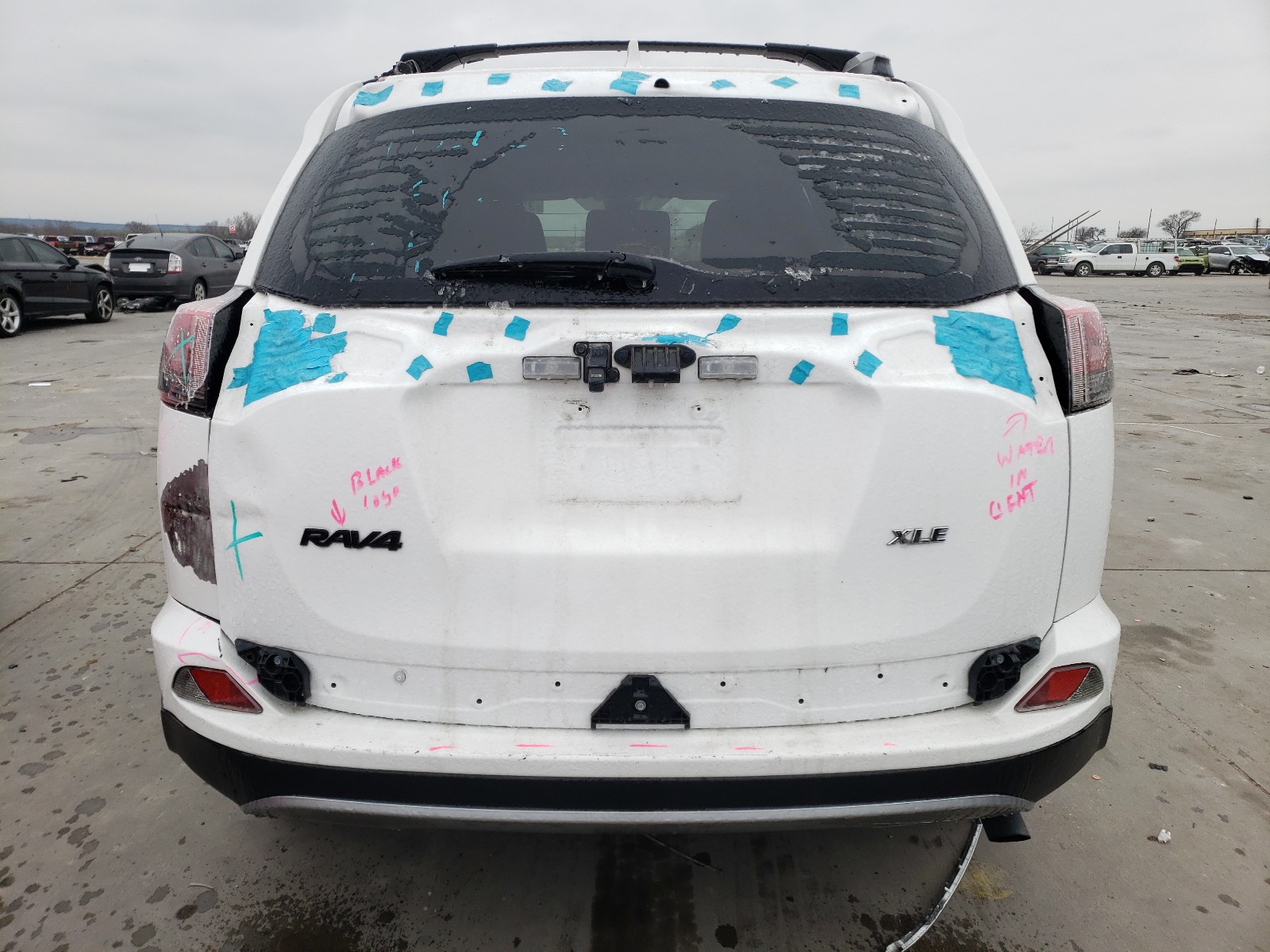 Photo 9 from auction – 2018 TOYOTA RAV4 ADVEN with VIN 2T3WFREV8JW433029