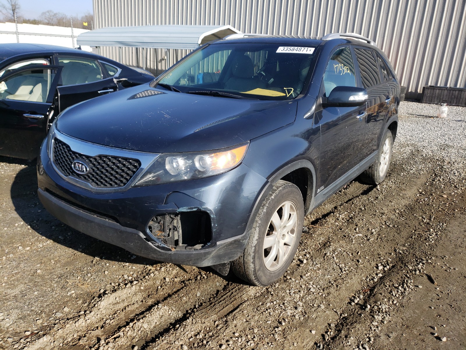 Photo 2 from auction – 2011 KIA SORENTO BA with VIN 5XYKTDA10BG056953