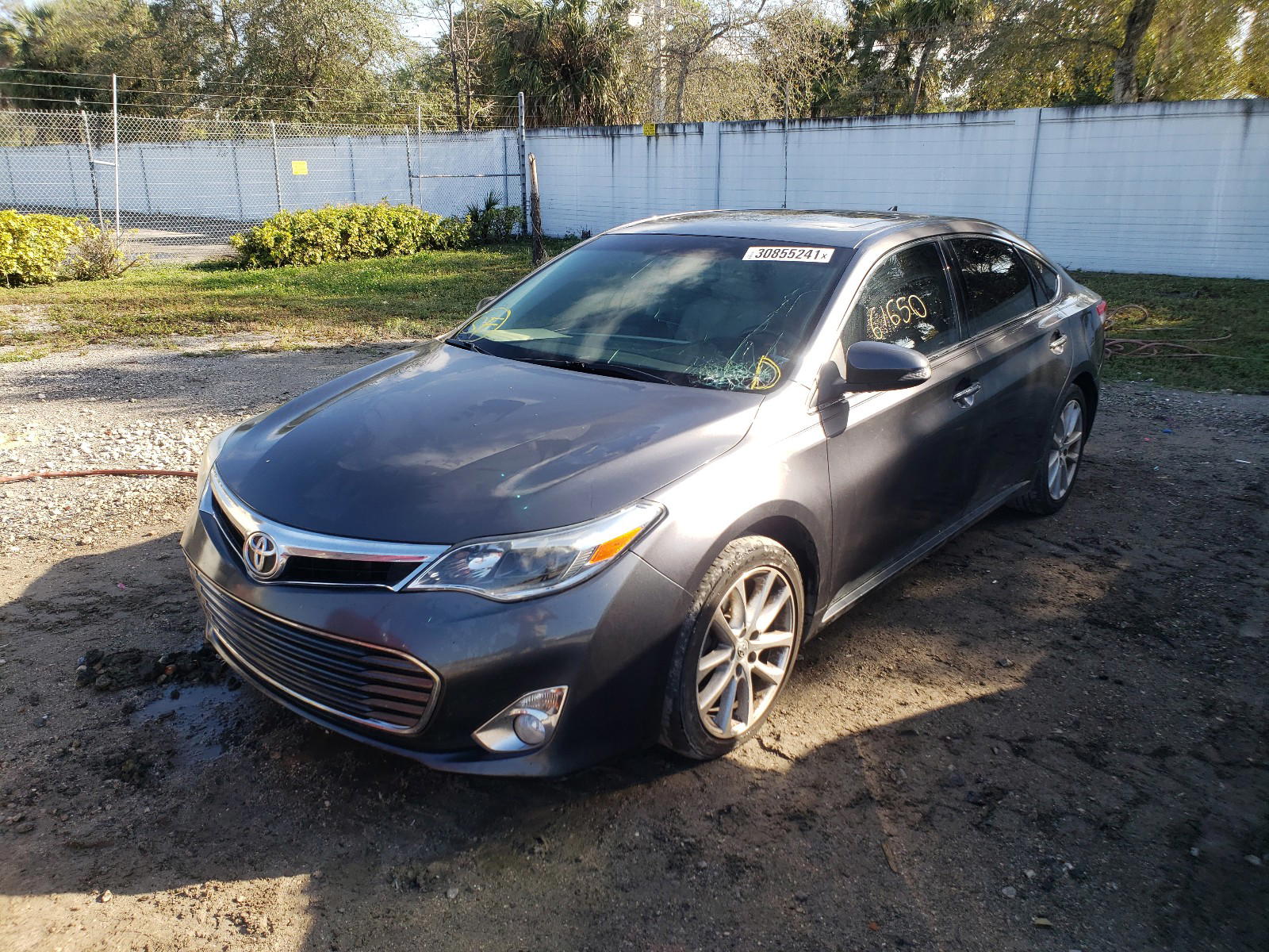 Photo 2 from auction – 2014 TOYOTA AVALON BAS with VIN 4T1BK1EB3EU098973