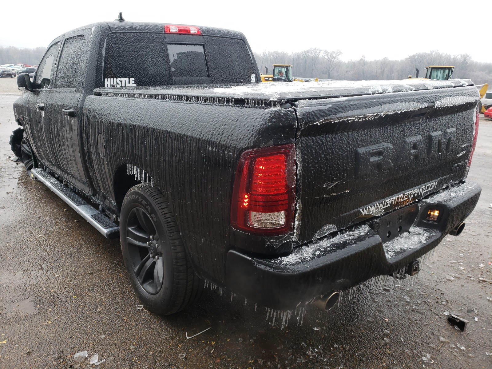Photo 3 from auction – 2017 RAM 1500 SPORT with VIN 1C6RR7UT8HS755138