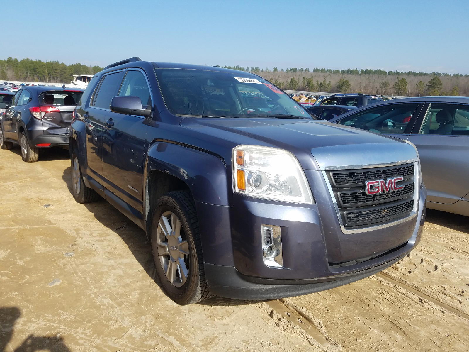 GMC TERRAIN SL 2013 with VIN 2GKALSEK9D6233443 - Photo from auction