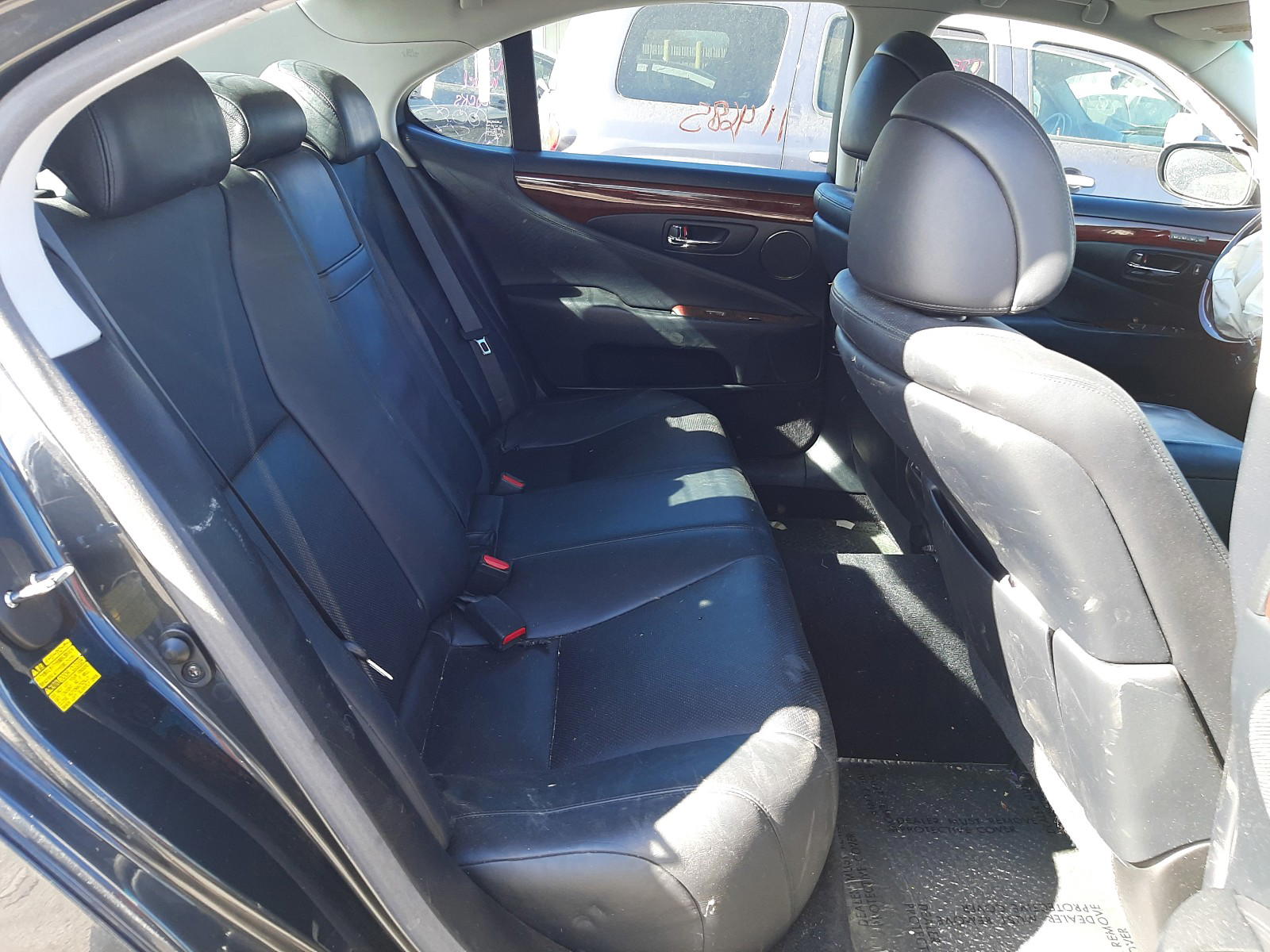 Photo 6 from auction – 2008 LEXUS LS 460 with VIN JTHBL46F485053705