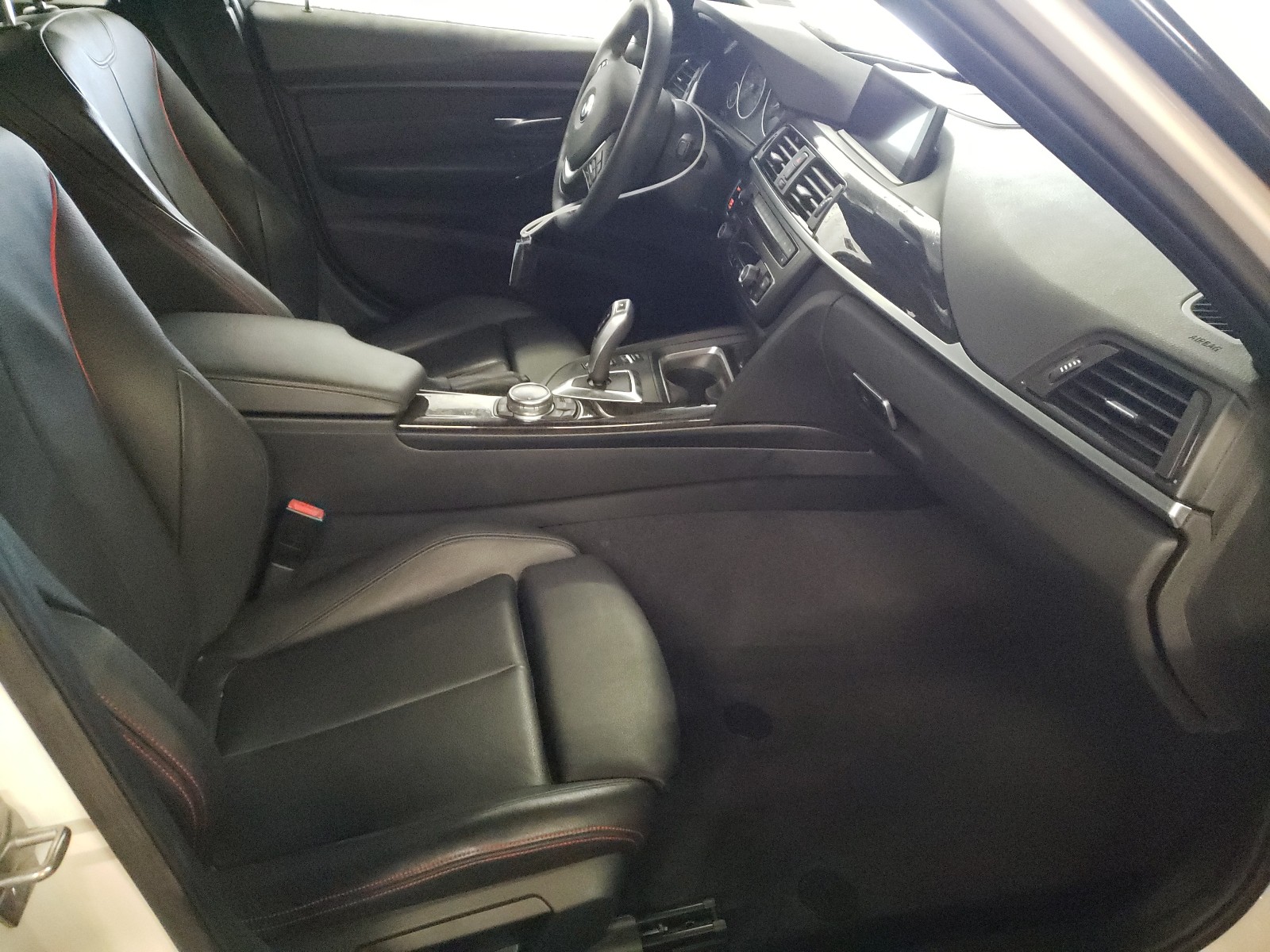 Photo 5 from auction – 2014 BMW 335 XI with VIN WBA3B9G51ENR92525