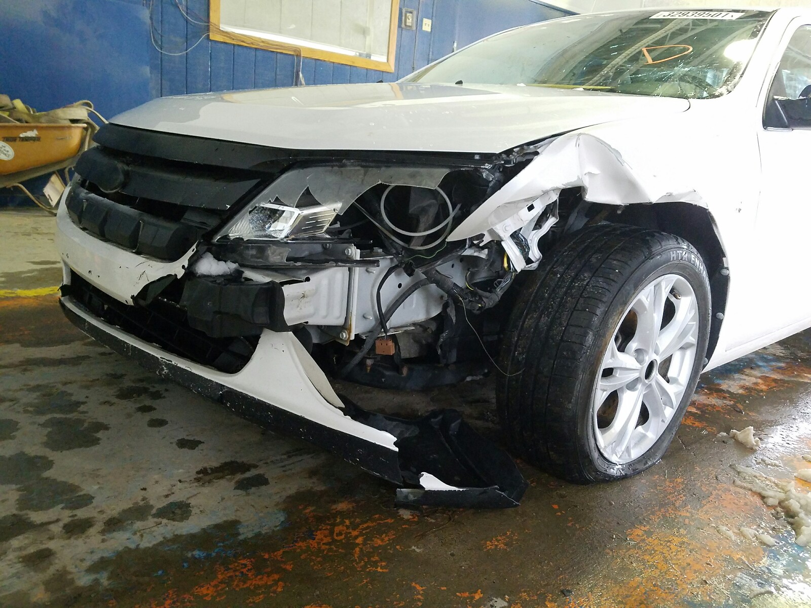 Photo 9 from auction – 2012 FORD FUSION SE with VIN 3FAHP0HG8CR199079