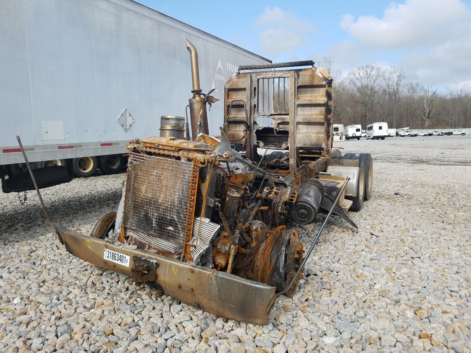 Photo 2 from auction – 2002 PETERBILT 378 with VIN 1XPFDB0X72N560108