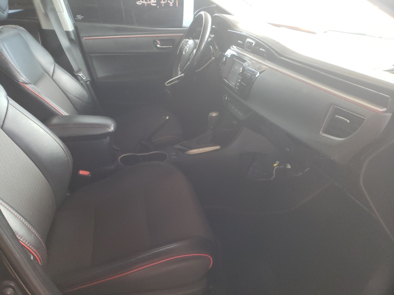 Photo 5 from auction – 2016 TOYOTA COROLLA L with VIN 2T1BURHE3GC513227