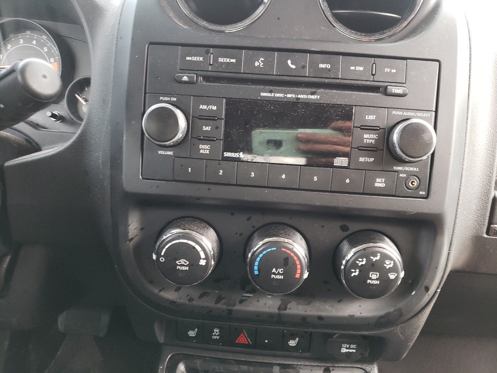 Photo 9 from auction – 2017 JEEP PATRIOT LA with VIN 1C4NJPFA1HD160873