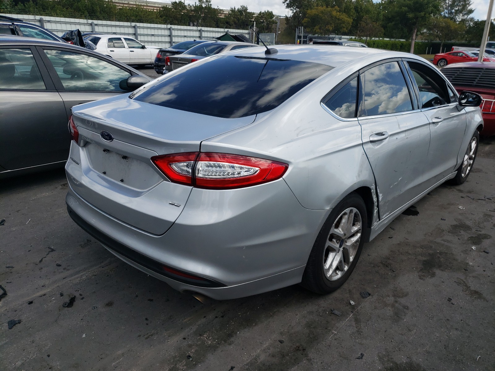 Photo 4 from auction – 2016 FORD FUSION SE with VIN 1FA6P0H72G5132137