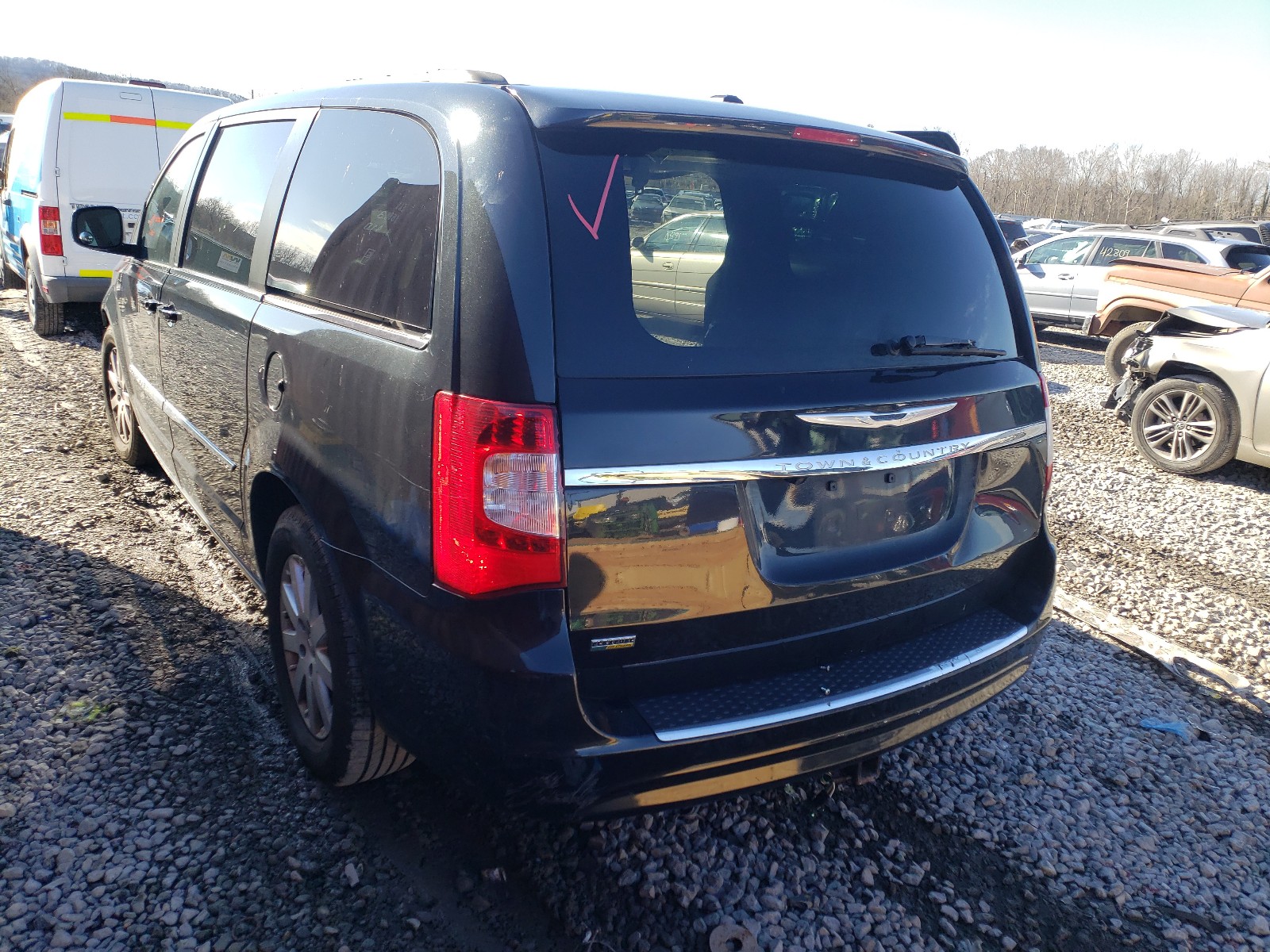 Photo 3 from auction – 2013 CHRYSLER TOWN & COU with VIN 2C4RC1BGXDR706239