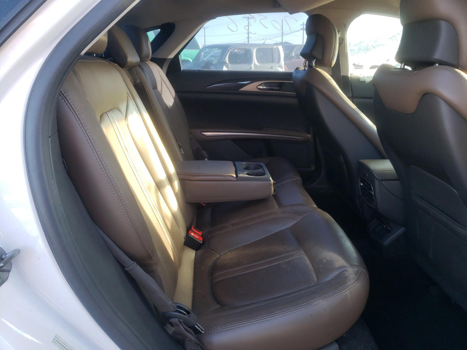 Photo 6 from auction – 2013 LINCOLN MKZ with VIN 3LN6L2GK3DR822345