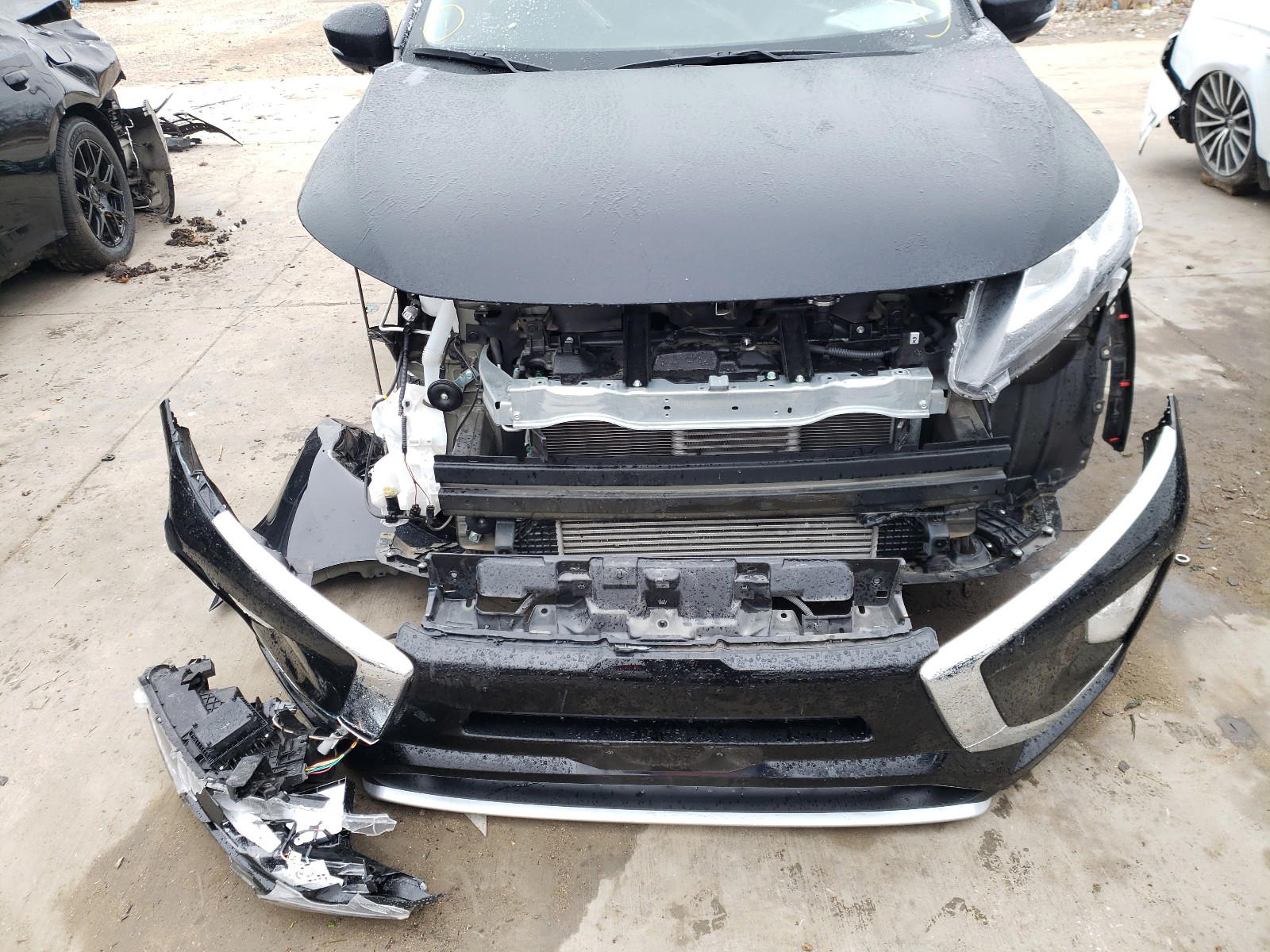 Photo 9 from auction – 2018 MITSUBISHI ECLIPSE CR with VIN JA4AT5AA5JZ047550