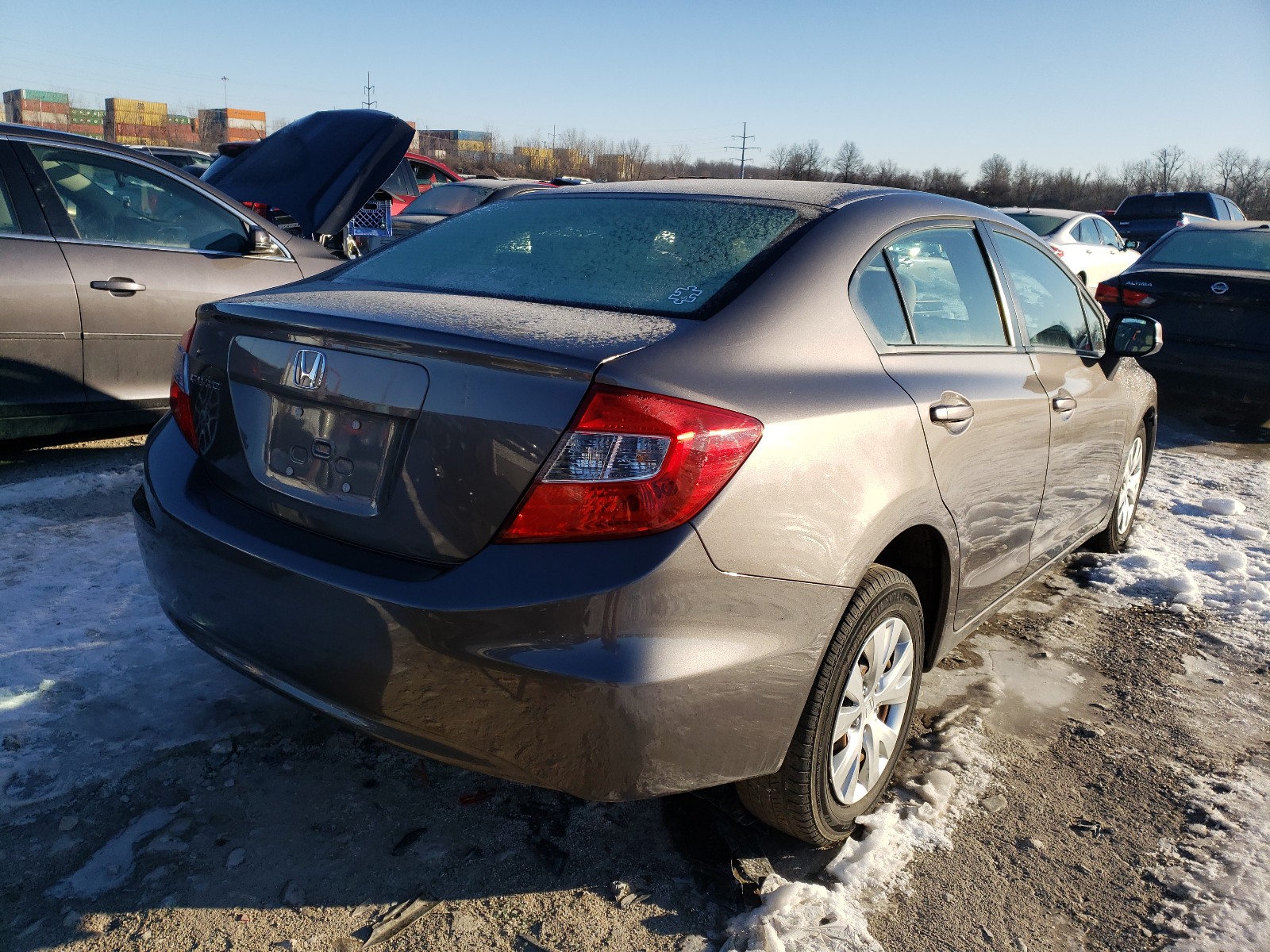 Photo 4 from auction – 2012 HONDA CIVIC LX with VIN 19XFB2F51CE092461
