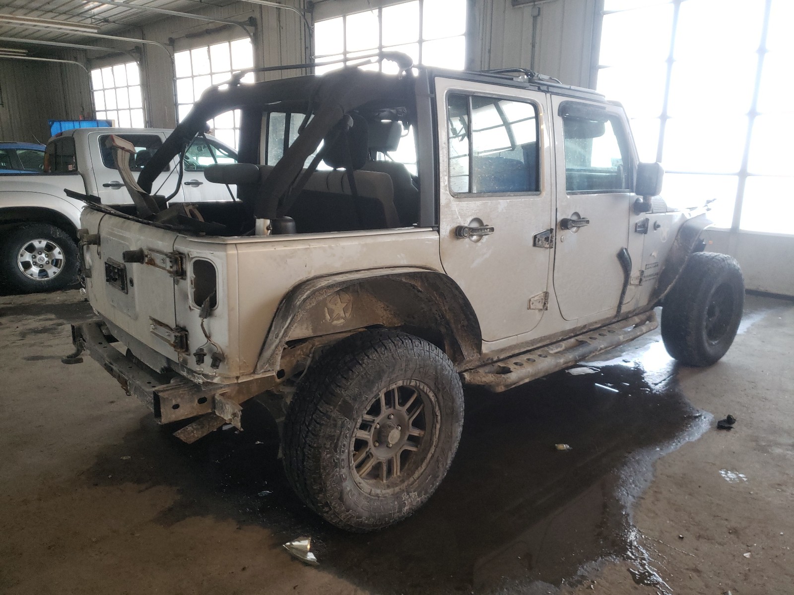 Photo 4 from auction – 2010 JEEP WRANGLER U with VIN 1J4BA3H14AL165905