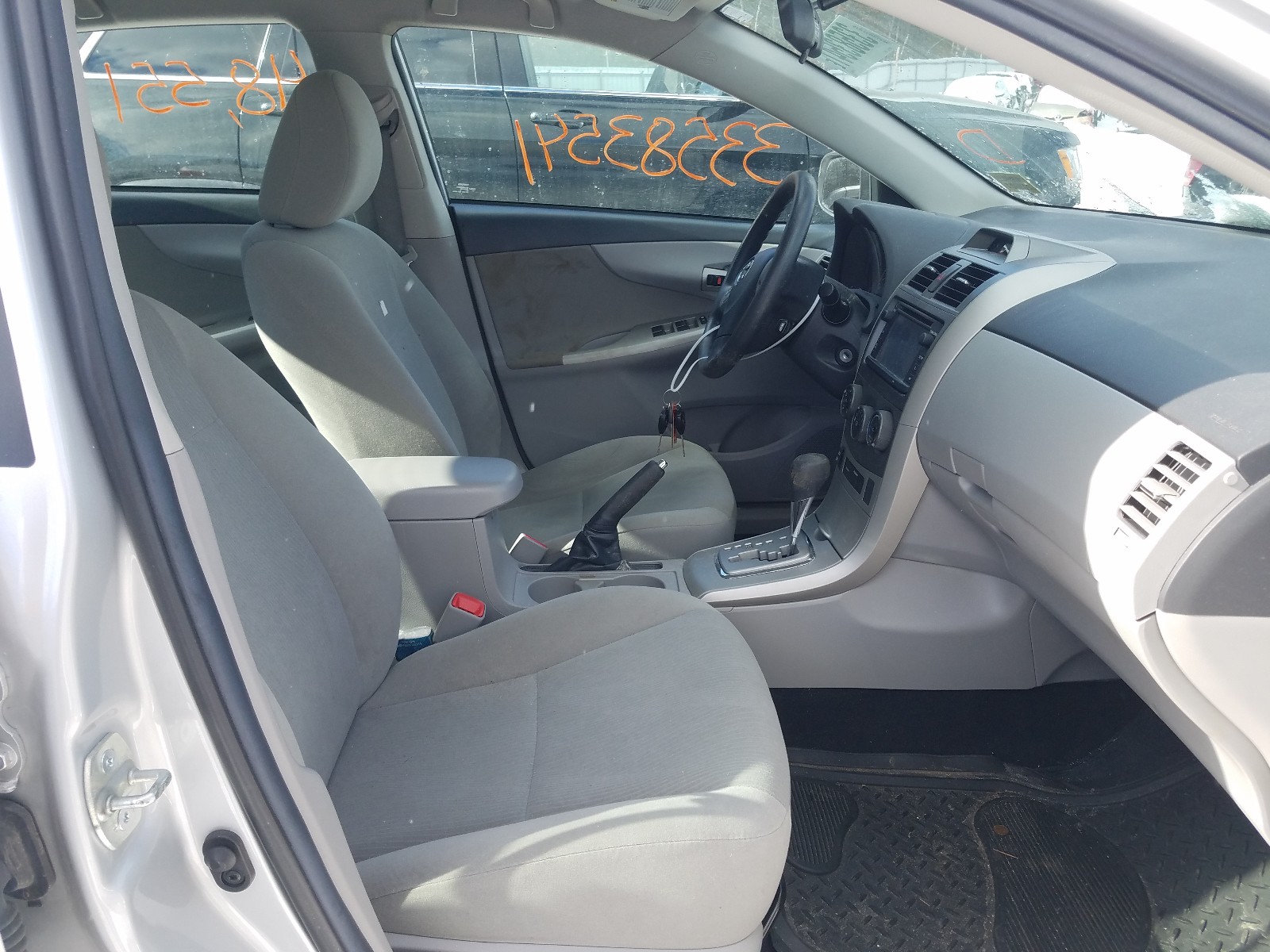 Фото 5 с аукциона – 2013 TOYOTA COROLLA BA с VIN 2T1BU4EE2DC085007
