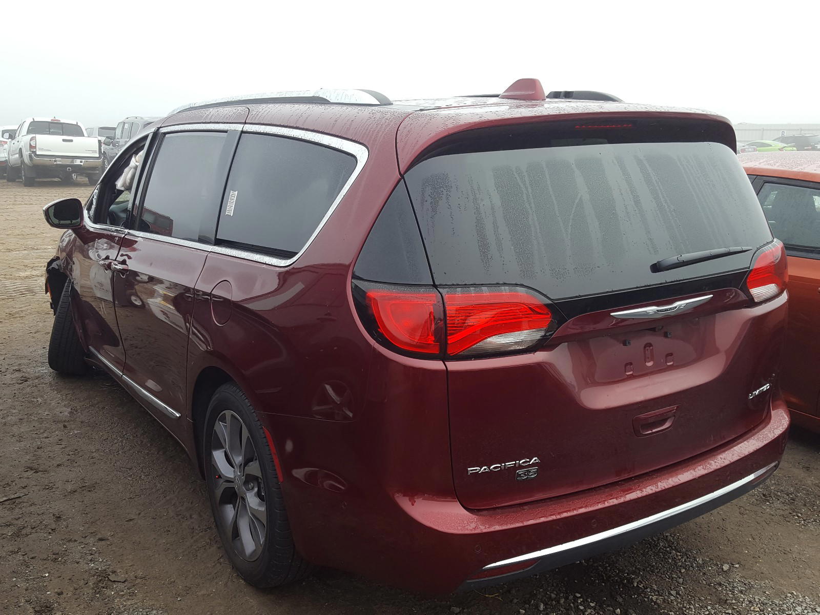 Photo 3 from auction – 2020 CHRYSLER PACIFICA L with VIN 2C4RC1GG2LR102059