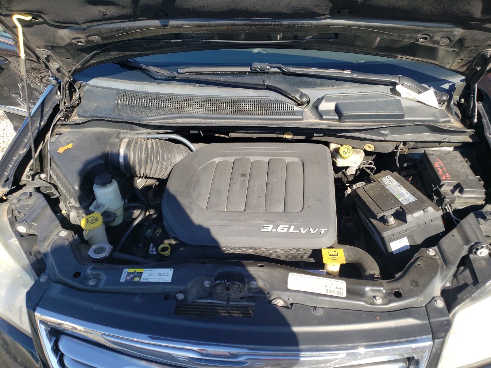 Photo 7 from auction – 2013 CHRYSLER TOWN & COU with VIN 2C4RC1BGXDR706239