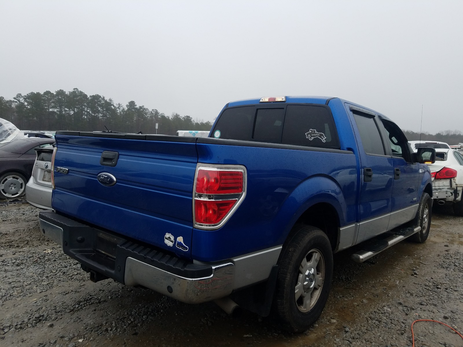 Photo 4 from auction – 2011 FORD F150 SUPER with VIN 1FTFW1CT7BKD37227