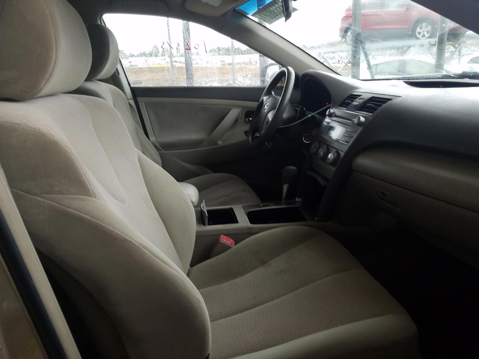 Photo 5 from auction – 2010 TOYOTA CAMRY BASE with VIN 4T1BF3EK3AU006206