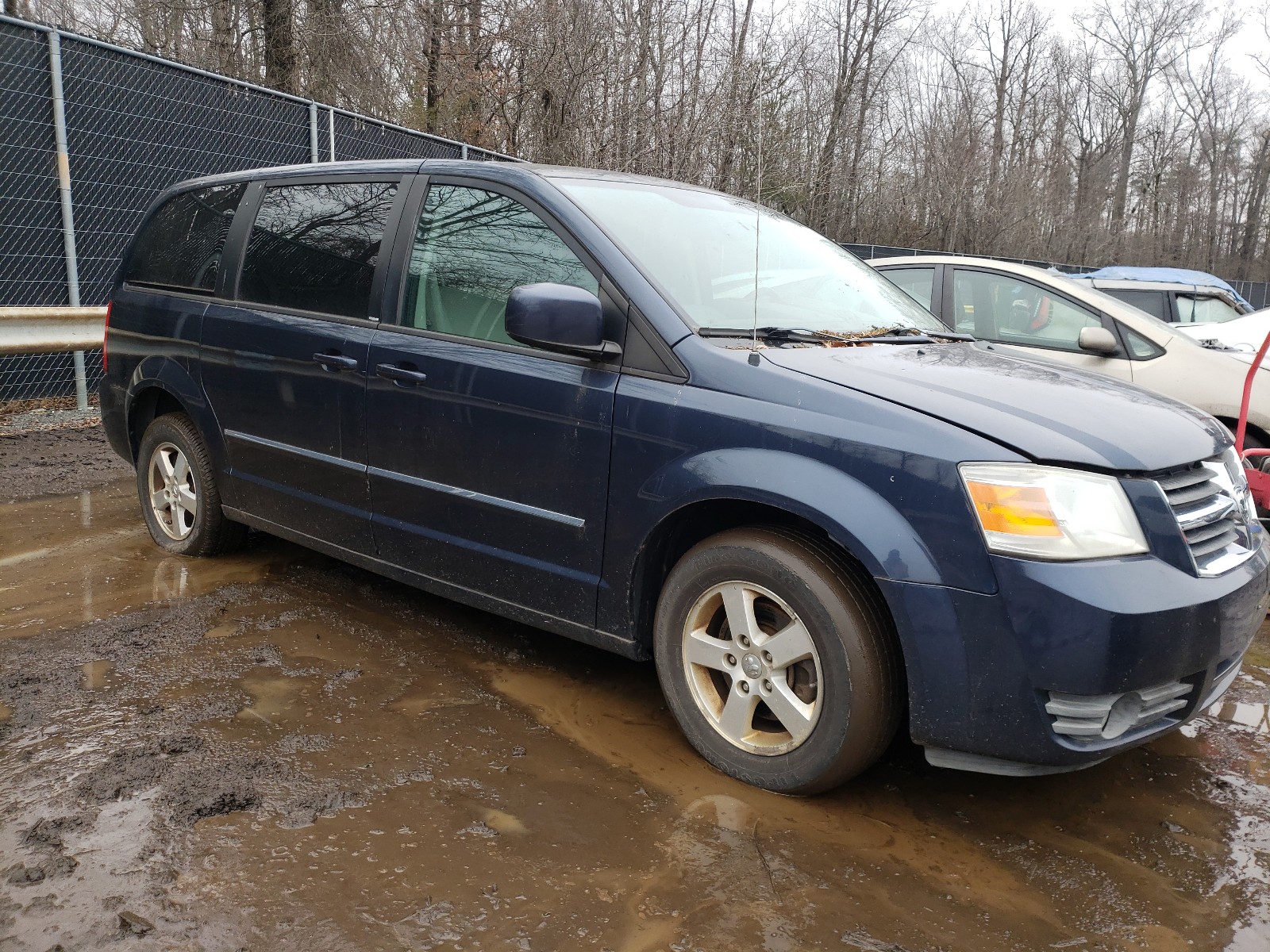 DODGE GRAND CARA 2008 with VIN 1D8HN54PX8B161661 - Photo from auction