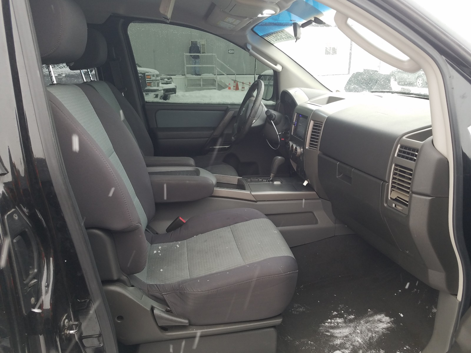Photo 5 from auction – 2006 NISSAN TITAN with VIN 1N6BA06A06N562852