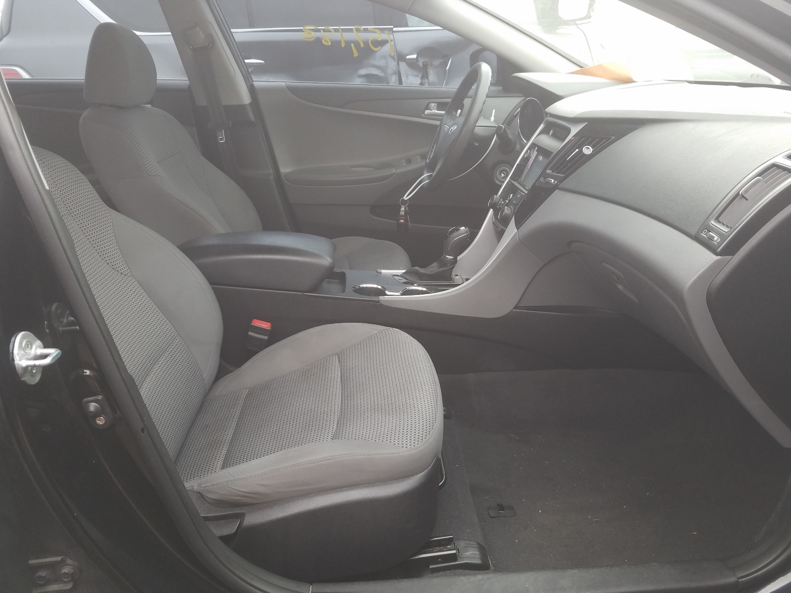 Photo 5 from auction – 2011 HYUNDAI SONATA GLS with VIN 5NPEB4AC6BH048785