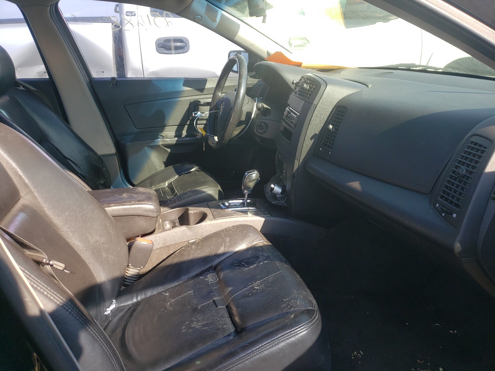 Photo 5 from auction – 2007 CADILLAC CTS with VIN 1G6DM57T170158606