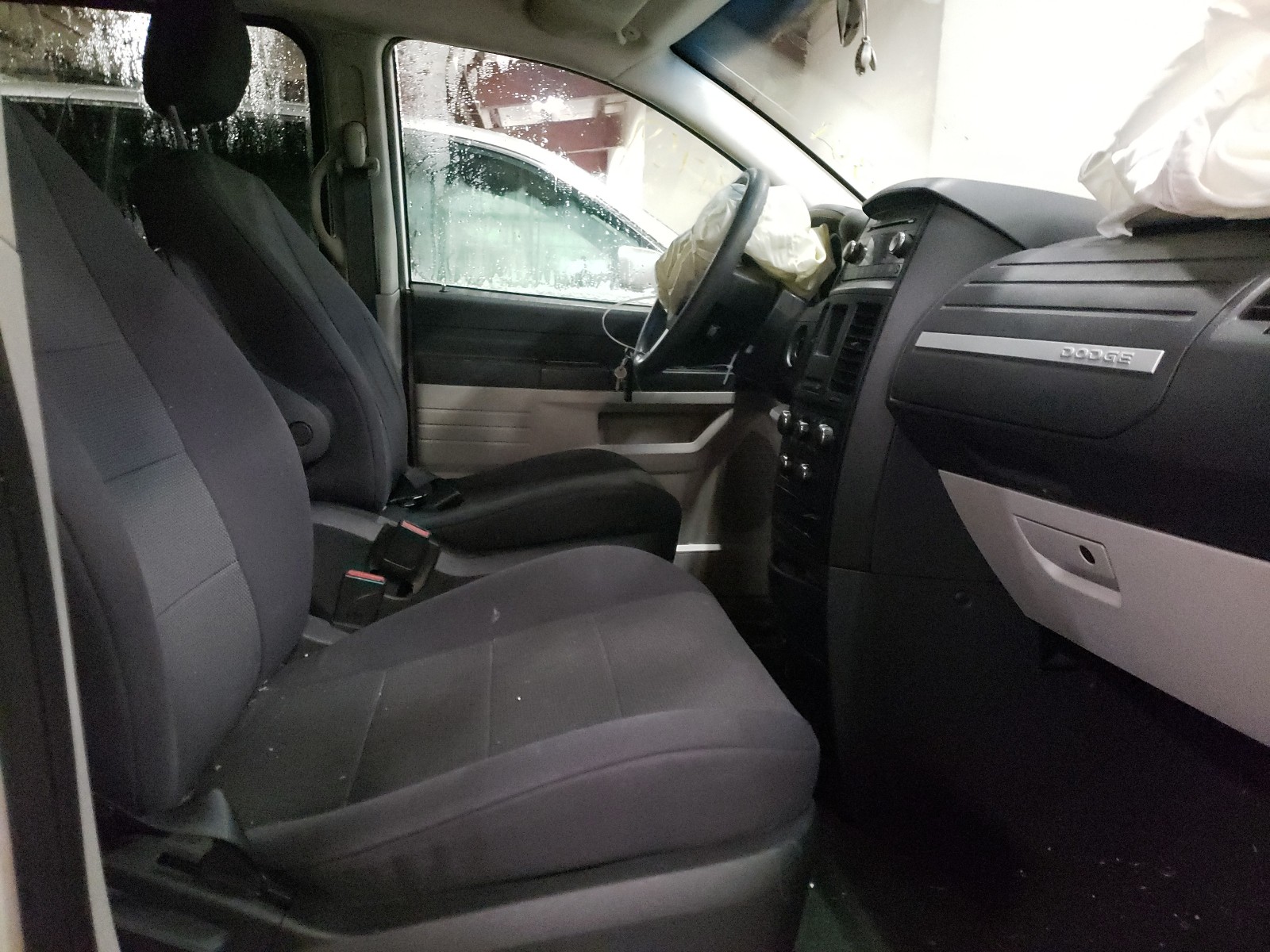 Photo 5 from auction – 2008 DODGE GRAND CARA with VIN 1D8HN44H78B119631