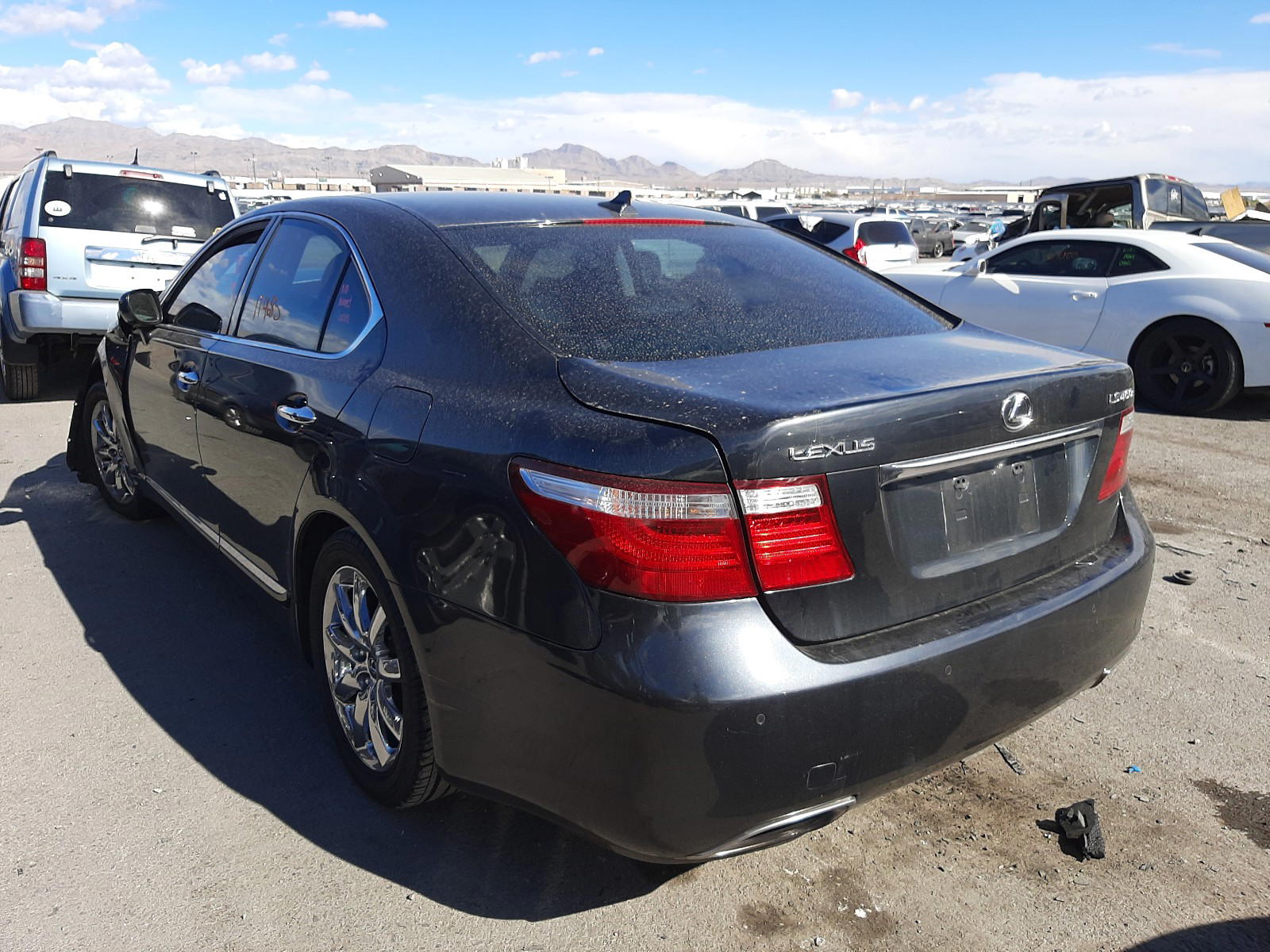 Photo 3 from auction – 2008 LEXUS LS 460 with VIN JTHBL46F485053705