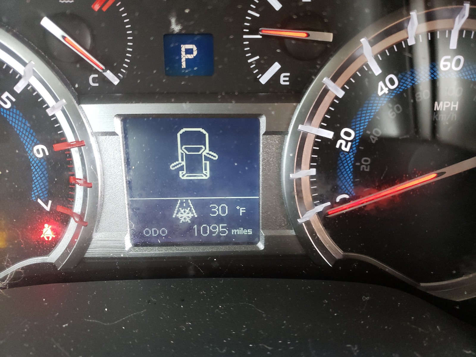 Photo 8 from auction – 2019 TOYOTA 4RUNNER SR with VIN JTEBU5JR6K5734294