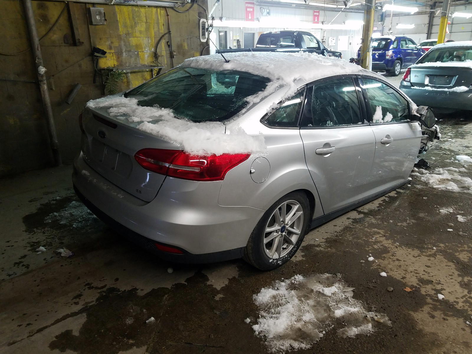 Photo 4 from auction – 2018 FORD FOCUS SE with VIN 1FADP3F27JL286295