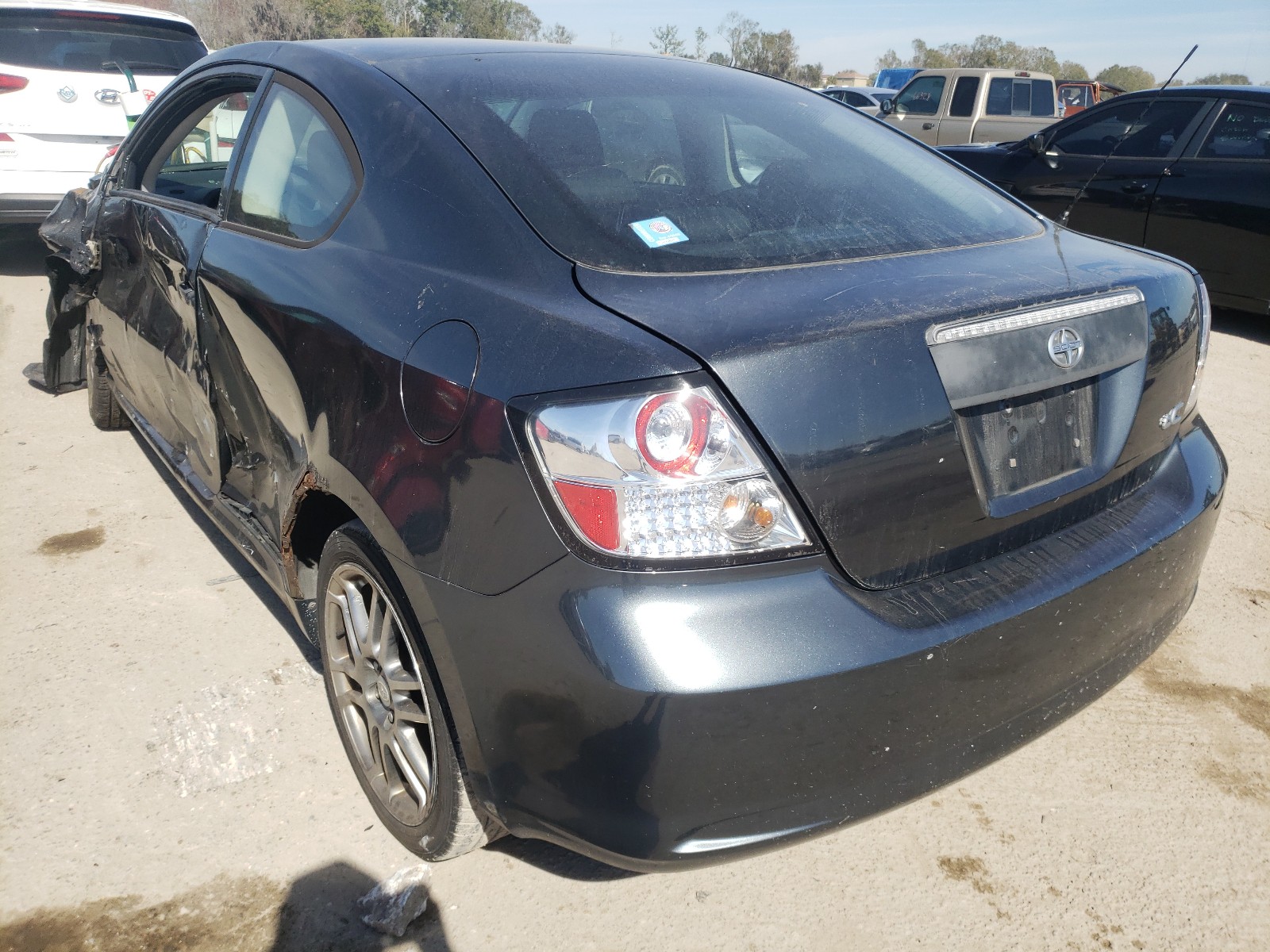 Photo 3 from auction – 2006 TOYOTA SCION TC with VIN JTKDE177860118956